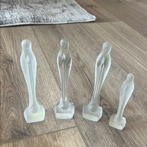 4 - Kristaluxus Mexico Lead Crystal Virgin Mary Figurines